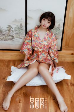 美女左爱